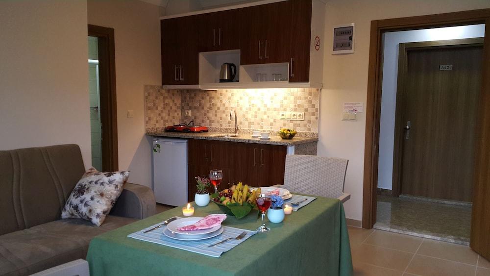 Midi Suites & Hotels Алания Экстерьер фото